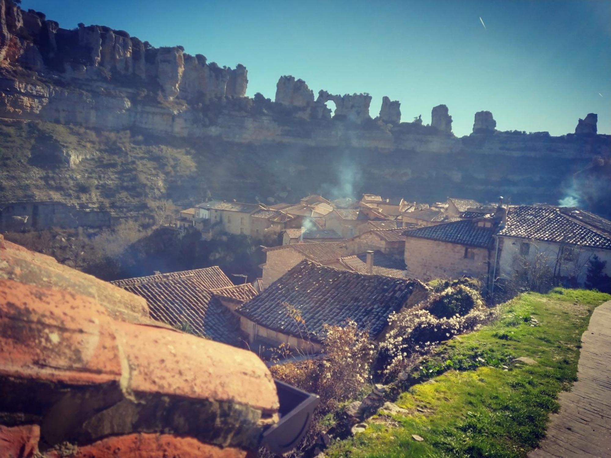 La Milana, Orbaneja del Castillo Exterior foto